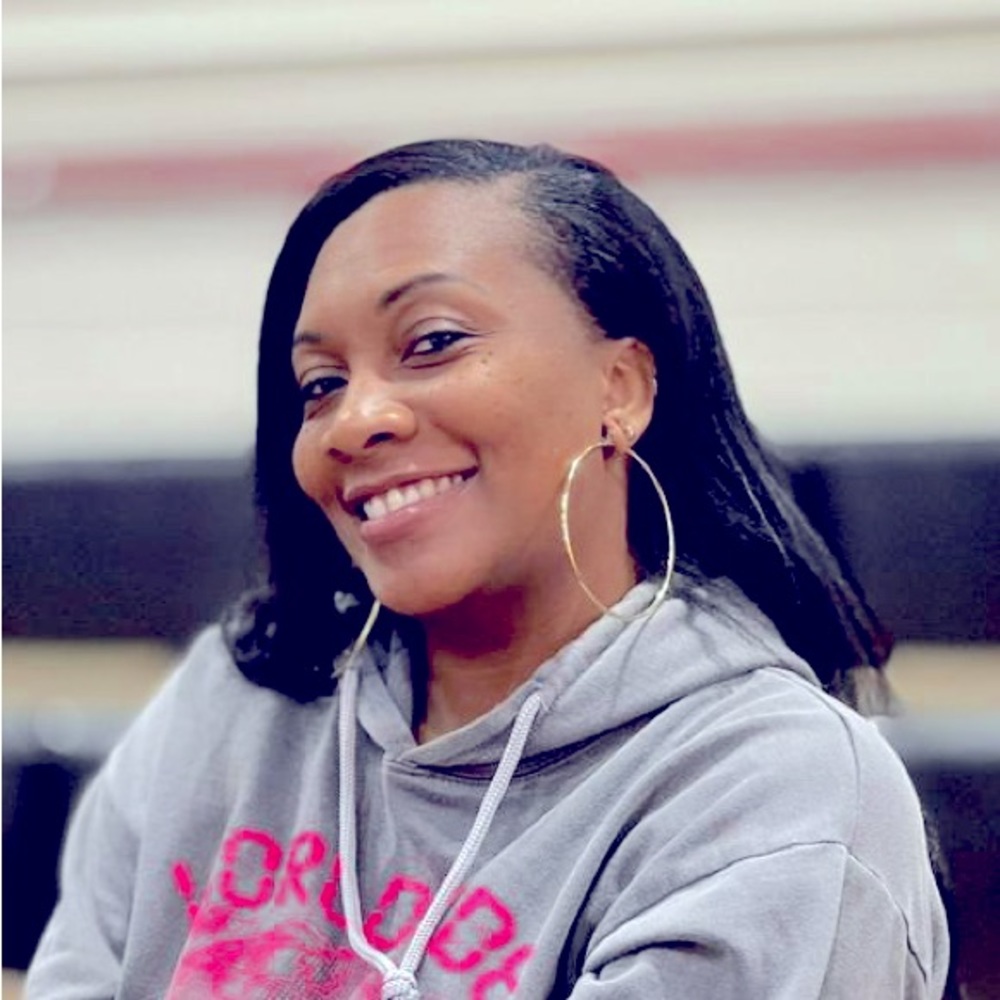 Meet your Posher, Kira